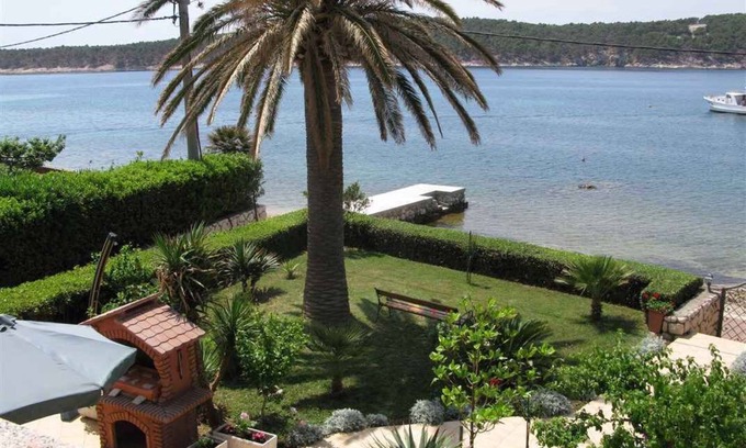 Barbat na Rabu Apartment | Holiday apartment with terrace and sea view