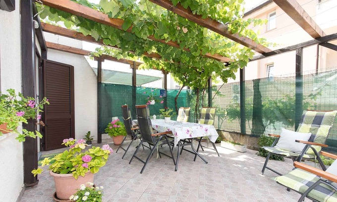 Baska Apartment | Holiday apartment with terrace and wireless