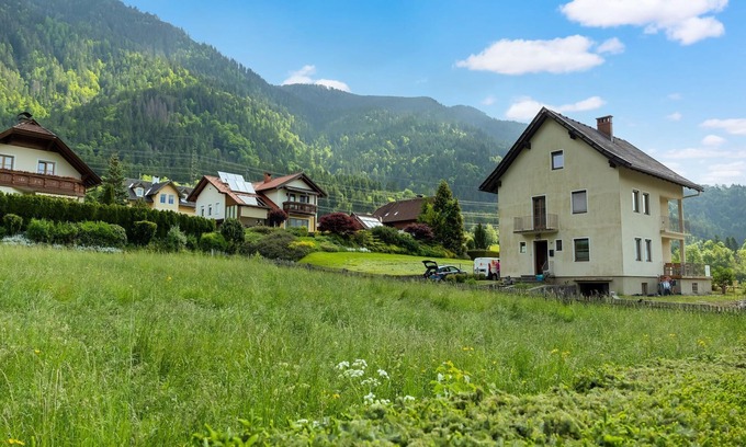 Kotschach-Mauthen House | Holiday home in the ski area in Kötschach-Mauthen
