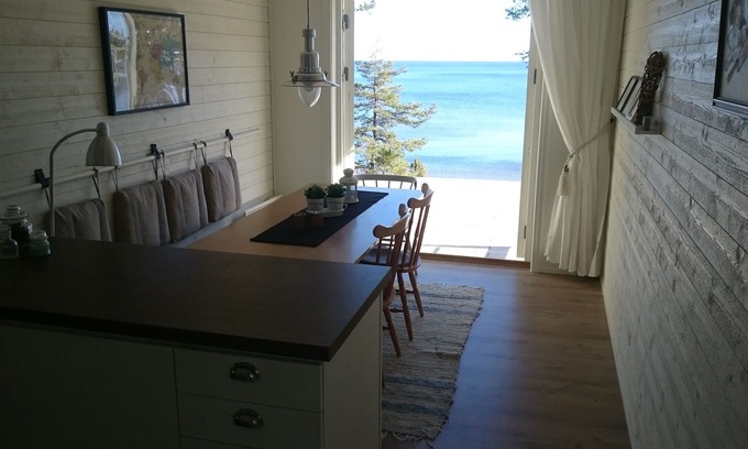 Saffle Municipality Cottage | Holiday at Lake Vänern