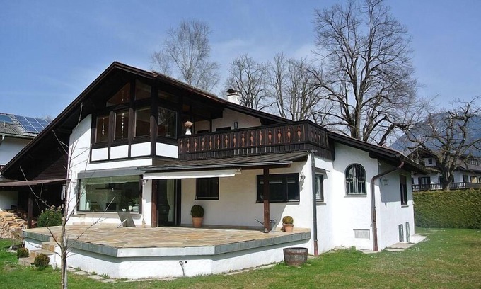 Sonnenbichl House | Holiday house Garmisch-Partenkirchen for 1 - 8 persons with 4 bedrooms - Holiday home