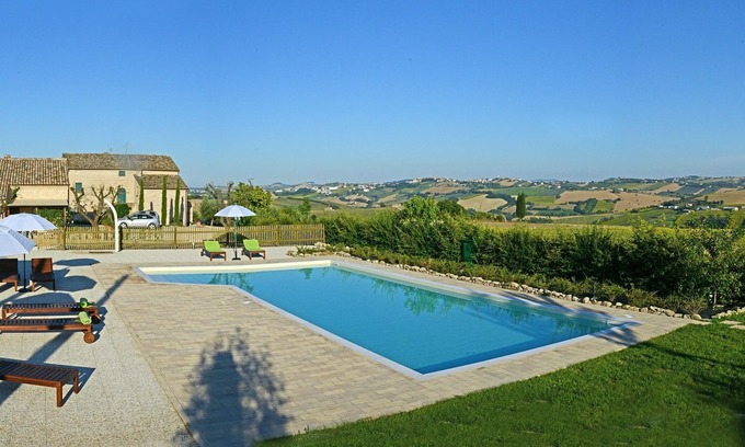 Francavilla d'Ete Apartment | Holiday Flat with Private Swimming Pool. Privacy, Relaxation and Nature