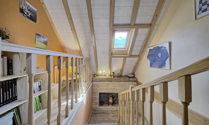 Adervielle-Pouchergues House | Holiday Home 'Maison De Montagne' with Mountain View, Private Terrace and Wi-Fi