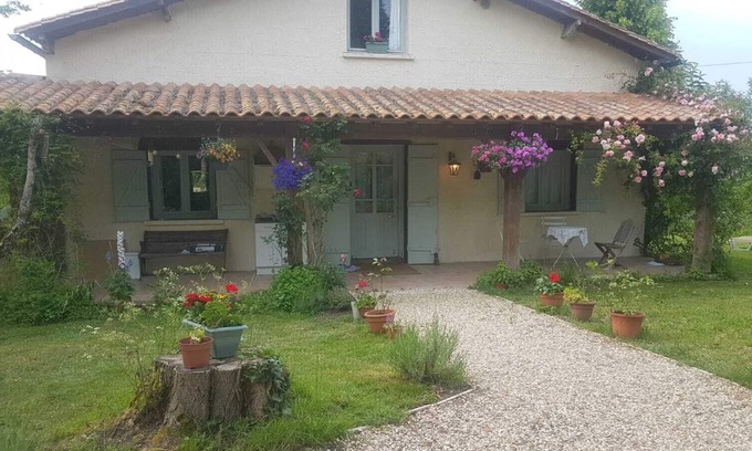 Bouteilles-Saint-Sebastien Villa | Holiday Villa in beautiful countryside located in a small quite peaceful hamlet