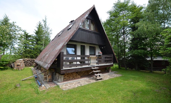 Loucna Pod Klinovcem Ski Chalet | Holiday Home near Klínovec Ski Lift