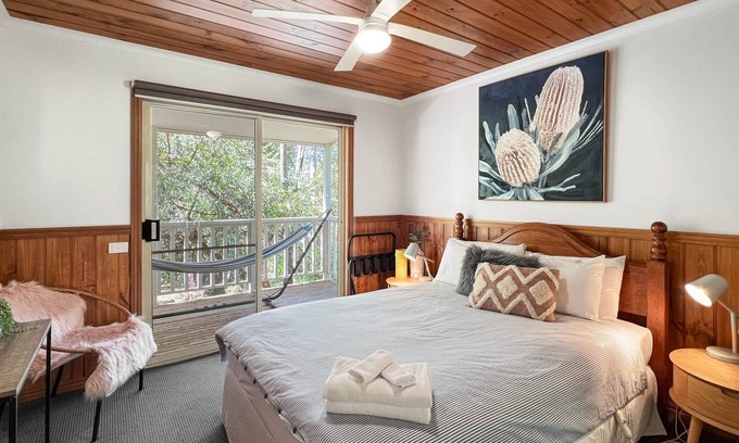 Halls Gap House | Holiday Heights, Holiday Heights 3 Bedroom Cottage in Halls Gap Bush Setting
