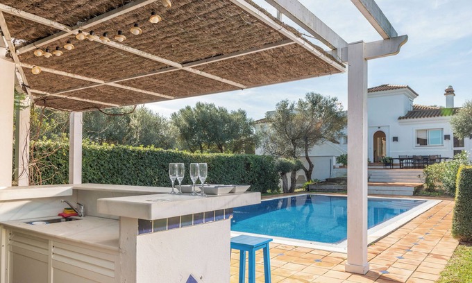 Benalup-Casas Vieja House | Holiday Home 'Capuchina' with Private Pool, Wi-Fi and Air Conditioning