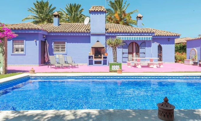 Los Gallos-Cerromolino House | Holiday Home Majorel by Interhome