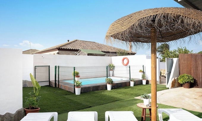 Conil de la Frontera House | Holiday Home 'Casa Francisco' with Private Pool, Private Terrace and Air Conditioning