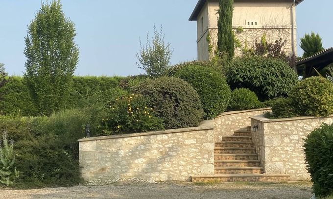 Razac-de-Saussignac House | Holiday Home 'Les Treilles De Razac' with Shared Pool, Private Terrace and Wi-Fi
