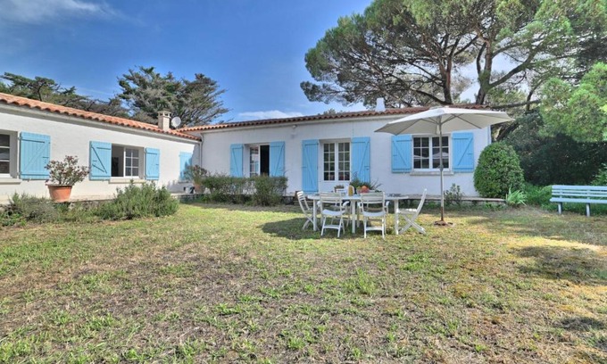 Saint-Pierre-d'Oleron House | Holiday Home La Villa des Sables by Interhome