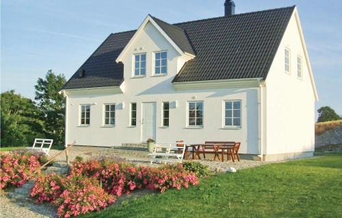 Ystad House | Holiday Home Östra Balkåkravägen Ystad
