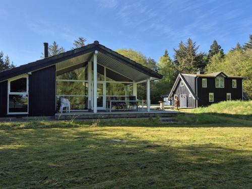 Fur House | Holiday Home Aswarth - 50m to the inlet by Interhome