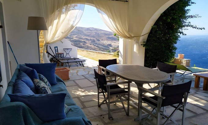 Kato Aprovatou House | Holiday Home 'Bay View' with Wi-Fi and Air Conditioning