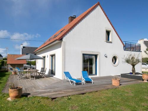 Plouneour-Brignogan-Plages House | Holiday Home Brign' Beach by Interhome