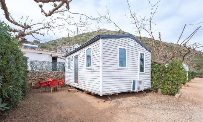 Barx House | Holiday Home 'BW 2018' with Mountain View, Wi-Fi and Air Conditioning