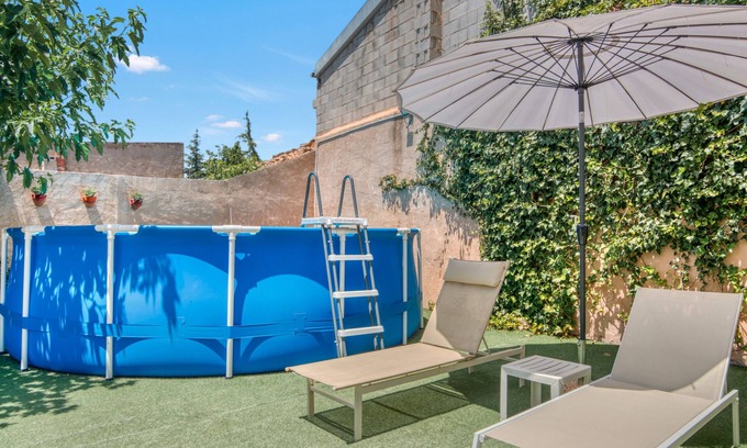 Beneixama House | Holiday Home 'Casa La Pedania' with Private Pool, Wi-Fi and Air Conditioning