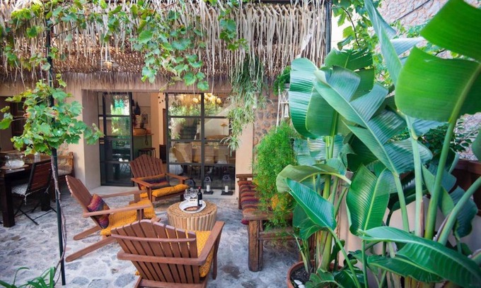 Soller House | Holiday Home 'Camp De Sa Mar' with Private Terrace, Wi-Fi and Air Conditioning