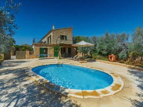 S Horta House | Holiday Home Can Marines des cami des carro by Interhome