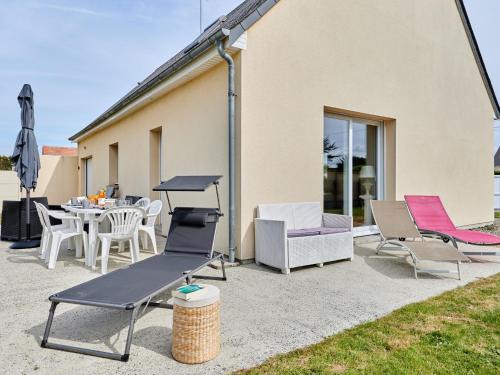 Denneville House | Holiday Home Caprera by Interhome