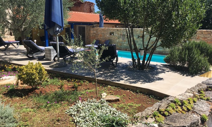 Stifanici Villa | HOLIDAY HOME CASA AVA