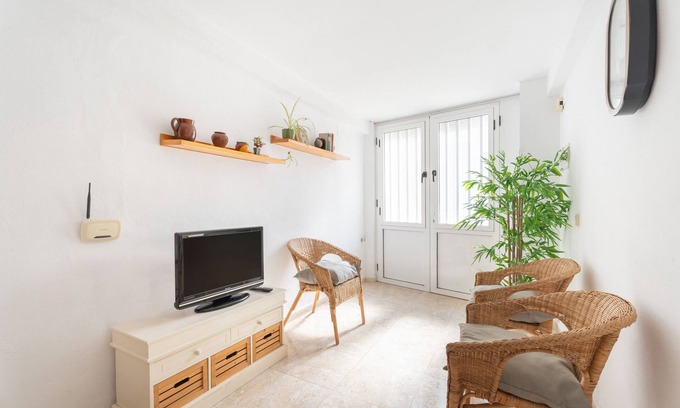 Caudiel House | Holiday Home 'Casa Rural El Maestro' with Balcony and Wi-Fi