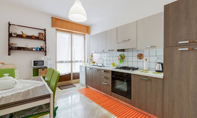 Magomadas House | Holiday Home 'Casa Sole Luna Magomadas' with Private Garden, Balcony and Wi-Fi