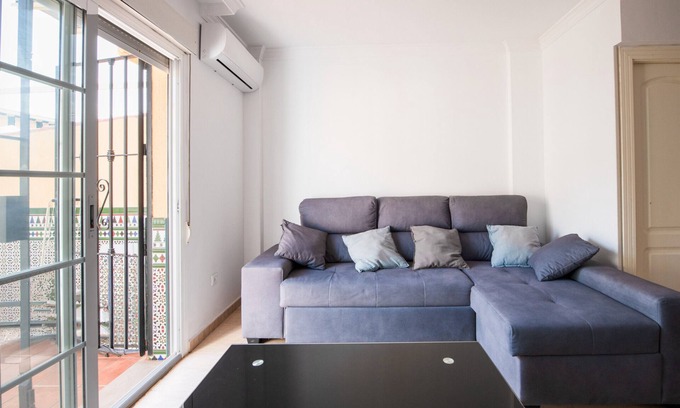 Salobrena House | Holiday Home 'Casita En El Peñón' with Shared Pool, Private Terrace and Air Conditioning
