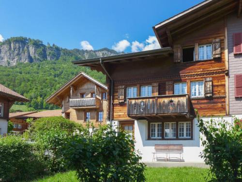 Brienz House | Holiday Home Chalet Esther by Interhome