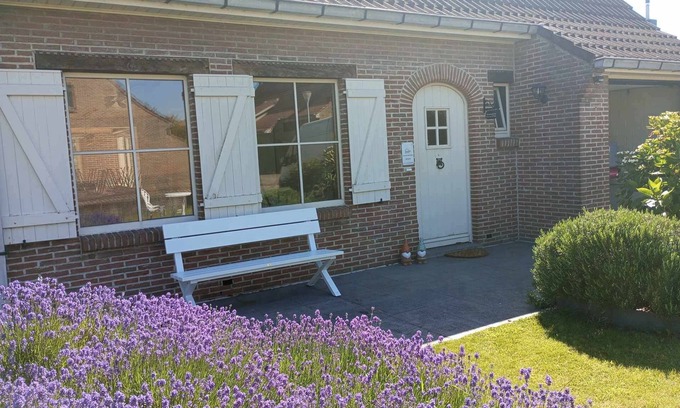 Westende House | Holiday home close to the sea, but also very quiet
