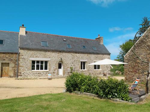 Trevou-Treguignec House | Holiday Home Coat Mez by Interhome