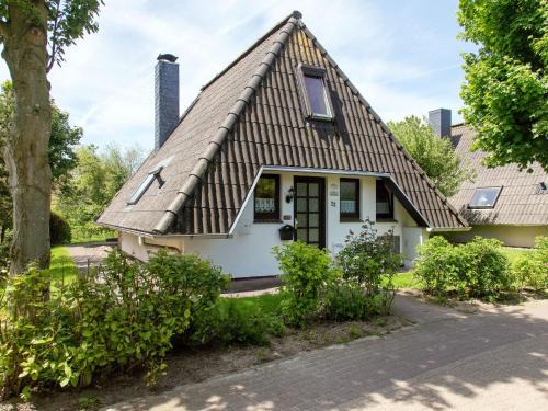 Dorumer Neufeld House | Holiday Home Cuxland Ferienpark-2 by Interhome