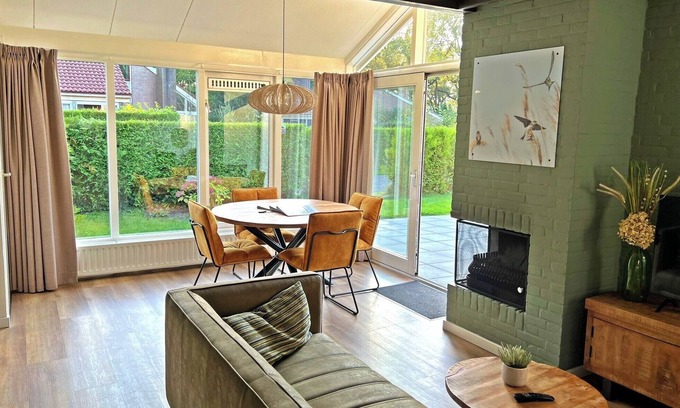 Zwiggelte House | Holiday home de Overzwaluw in the heart of Drenthe