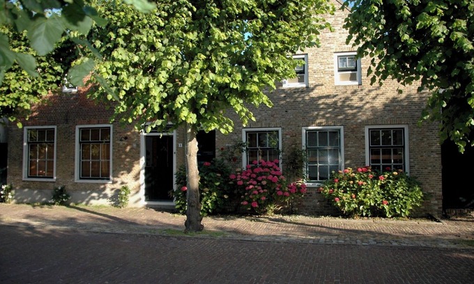 Wemeldinge House | Holiday home 'Dorpsstraat 9' in Wemeldinge