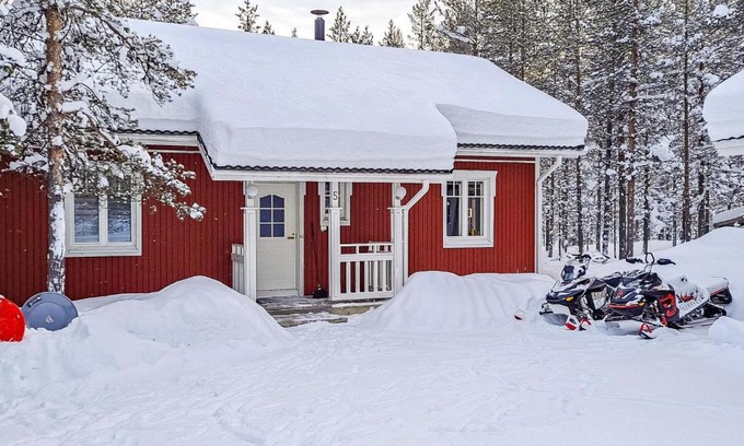 Kolari House | Holiday Home Elnan tupa by Interhome