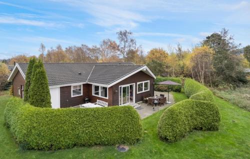 Hoeve Strand House | Holiday Home Engvangen Asnæs Iv