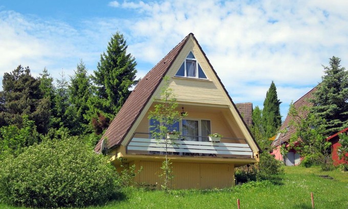 Wilhelmsdorf House | Holiday Home Ferienhäusle Nina by Interhome