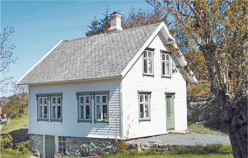 Lykling House | Holiday Home Finnås Lykling