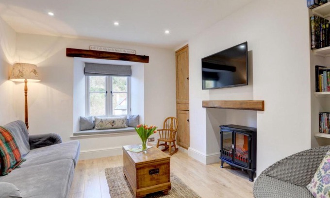 Lynmouth House | Holiday Home Fox Cottage by Interhome
