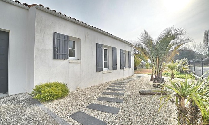 Le Grand-Village-Plage House | Holiday Home Les Salines by Interhome
