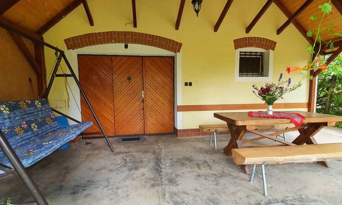 Balatonkiliti House | Holiday home furnished in typical Hungarian style