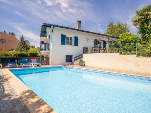 Arcangues House | Holiday Home Geroko by Interhome