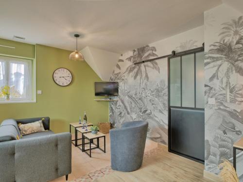 Plouhinec House | Holiday Home Groix by Interhome