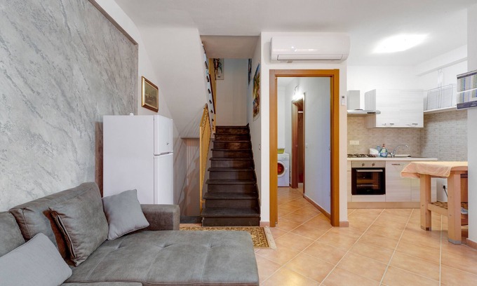 Suni House | Holiday Home 'Happy' with Partial Sea View, Private Terrace and Air Conditioning