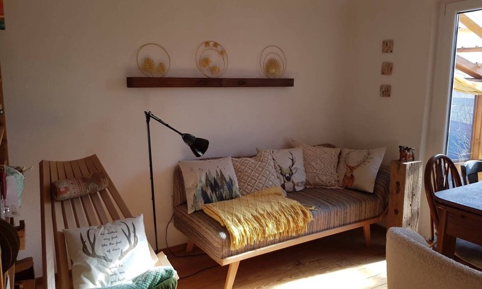 Willmars House | Holiday Home "Haus He rhönspatz iert" with Garden & Wi-Fi