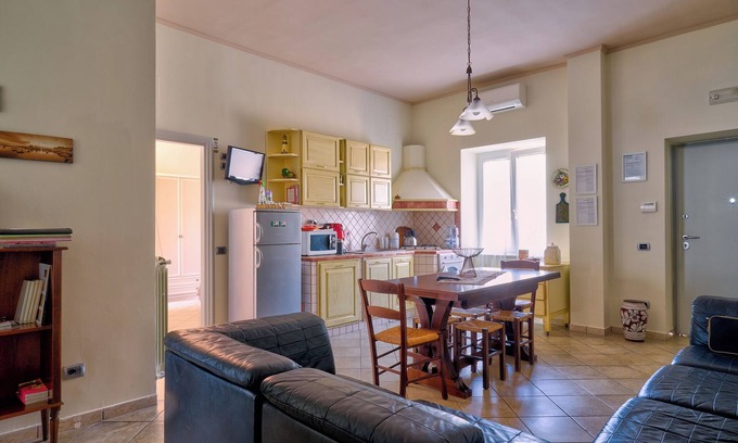 Trecase Apartment | Holiday home "Il Gatto Rosso" 5 minutes from Pompeii