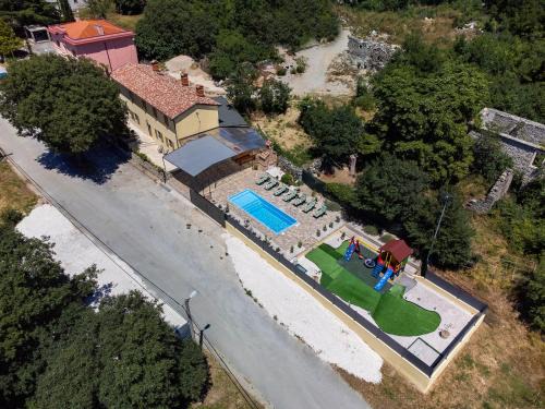 Susnjevica Villa | Holiday home in Šušnjevica with swimming pool
