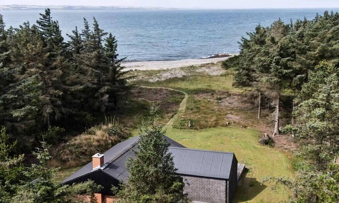 Thyholm House | Holiday home in 1st row by the Limfjord.