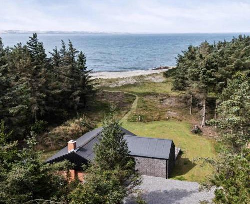 Thyholm House | Holiday Home In 1St Row By The Limfjord