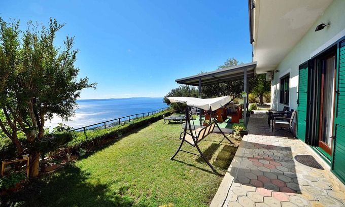 Tucepi House | Holiday home in a quiet location with panoramic view
